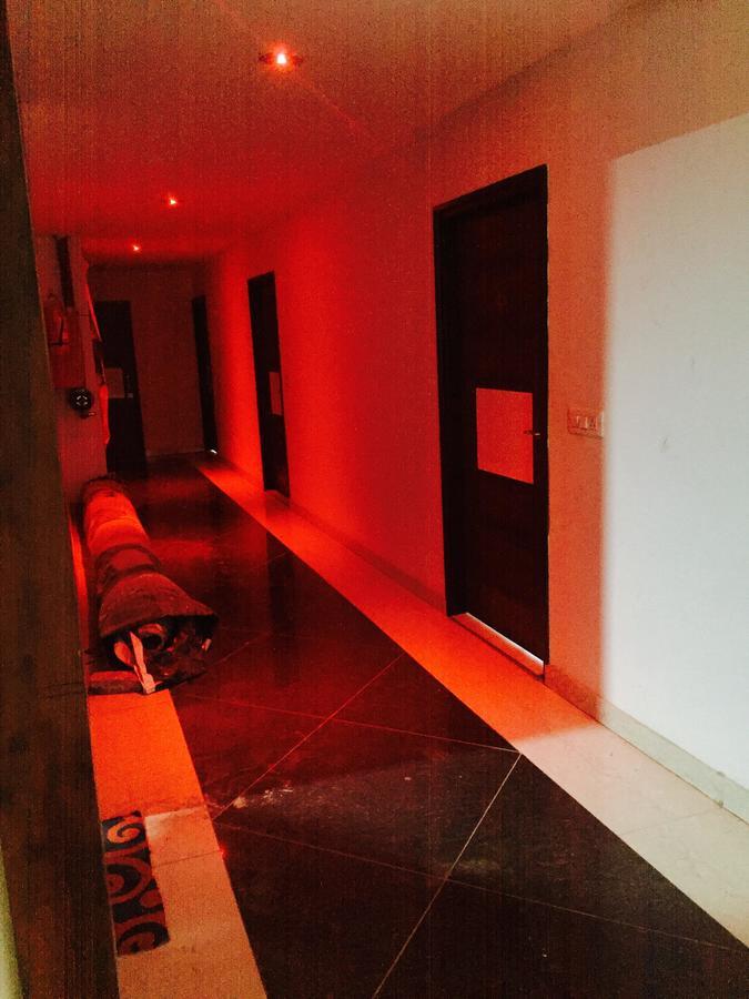Hotel Neelam Moga Ludhiana Extérieur photo