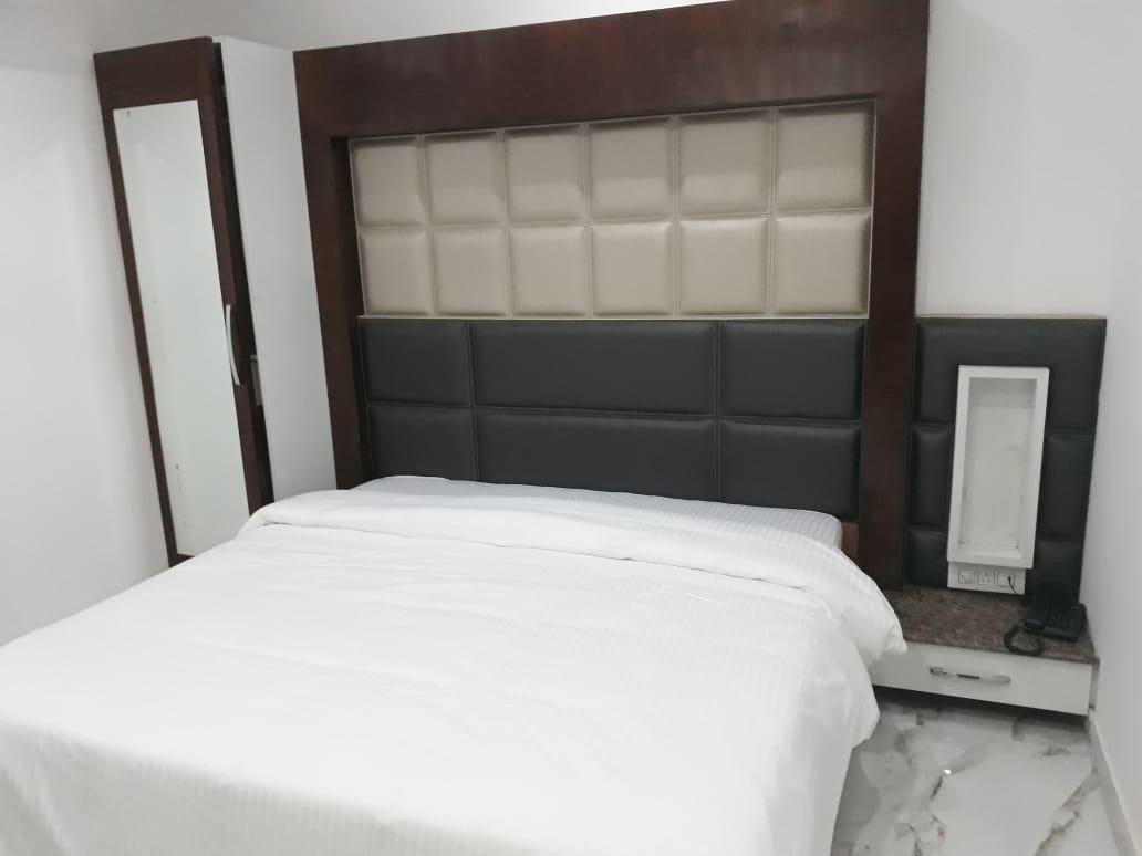 Hotel Neelam Moga Ludhiana Extérieur photo